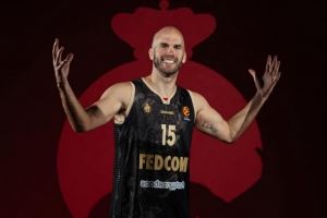 卡拉希斯：NBA是个Show！头牌球员可以炒掉教练 但在欧洲不行