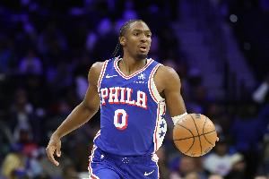 马克西：职业生涯这个节点 打球不能和以前一样总是嘻嘻哈哈了